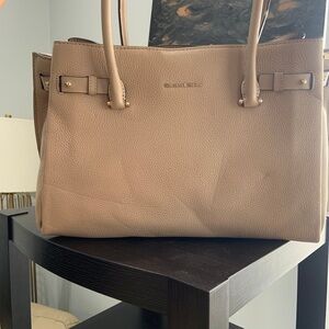 Michael Kors Addison - Tote $199 OBO